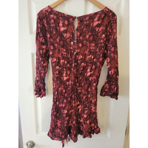 Free People Romper SZ Large All The Right Ruffles Faux Wrap Dark Floral Coquette - Picture 8 of 14